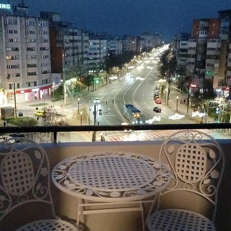 Hellen'S Ultracentral Apartament Bodzavásár Kültér fotó