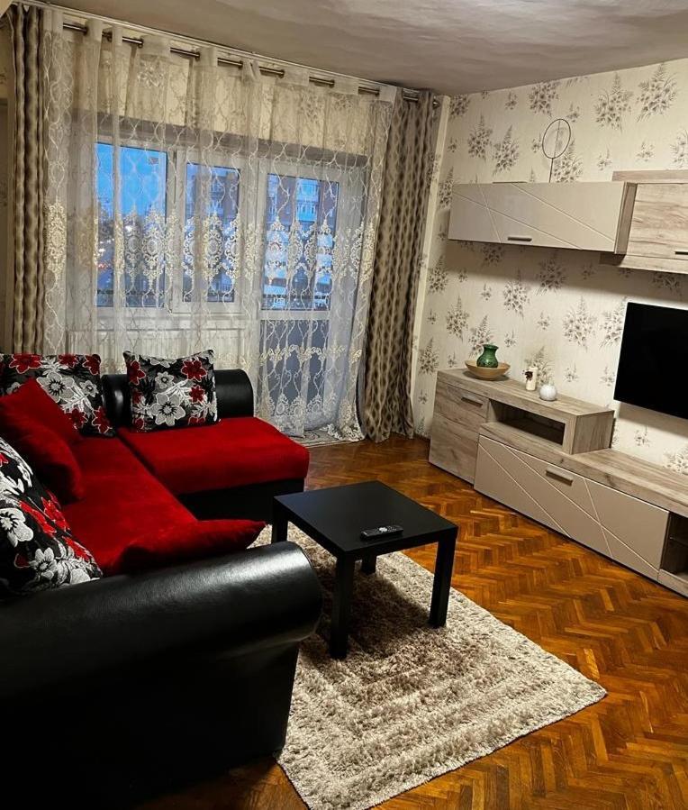 Hellen'S Ultracentral Apartament Bodzavásár Kültér fotó