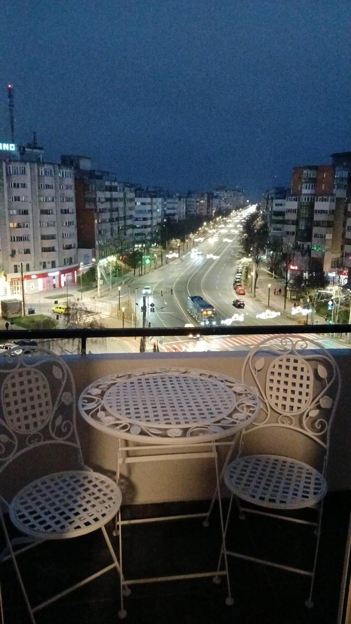Hellen'S Ultracentral Apartament Bodzavásár Kültér fotó
