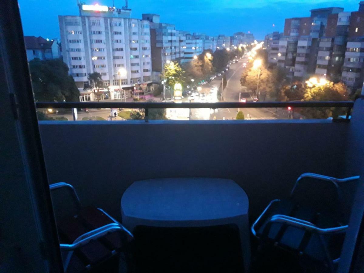 Hellen'S Ultracentral Apartament Bodzavásár Kültér fotó