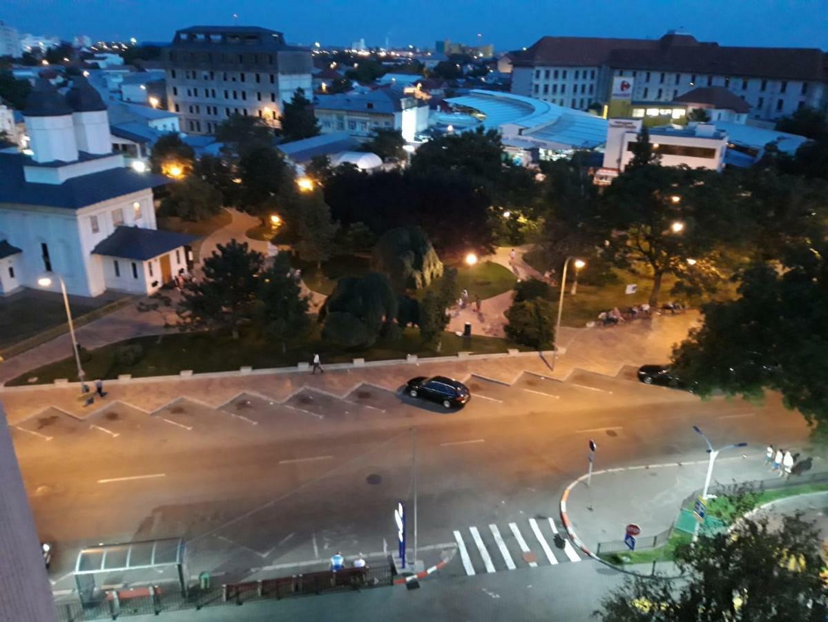 Hellen'S Ultracentral Apartament Bodzavásár Kültér fotó