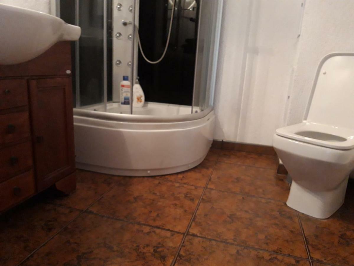 Hellen'S Ultracentral Apartament Bodzavásár Kültér fotó
