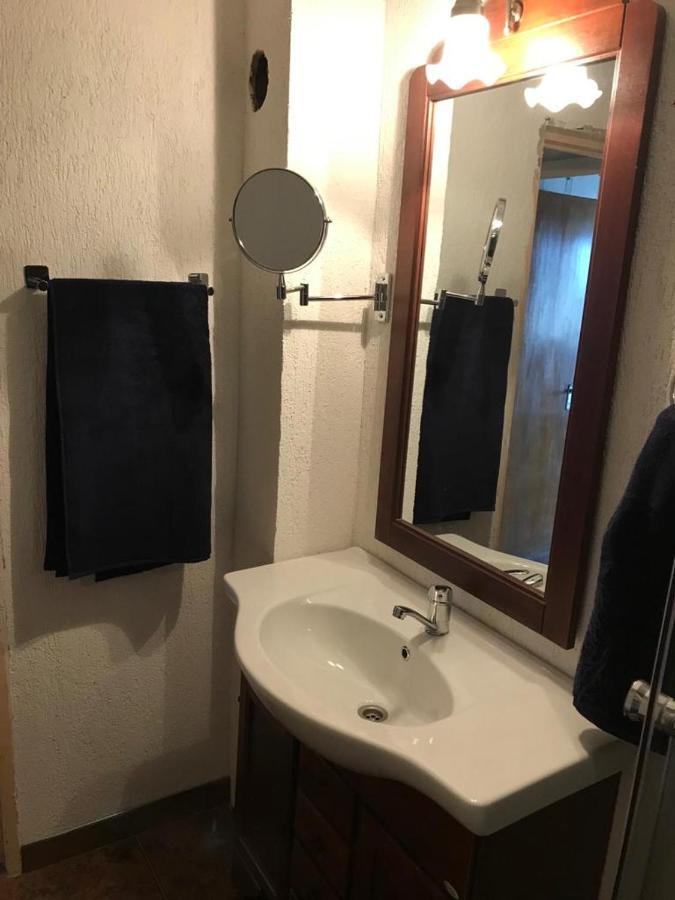 Hellen'S Ultracentral Apartament Bodzavásár Kültér fotó